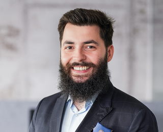 Porträt von Emir Mahmutovic