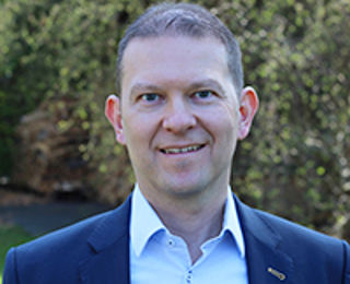 Porträt von Stefan Veltrup